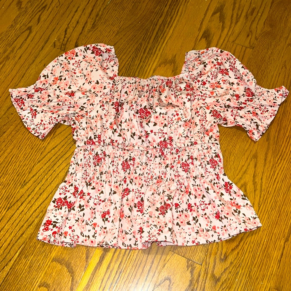 Girls 10/12 baby doll style floral crop top